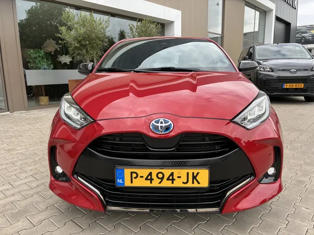 Toyota Yaris 1.5 Hyb. Executive | PDC v/a | Stoelverwarm. | Blindspot |