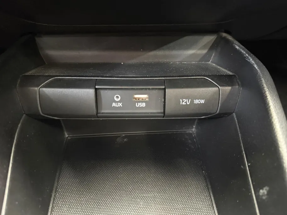 Kia Rio 1.0 TGDI DynamicLine Dealer onderhouden | Navigatie | Achteruitrijcamera | Trekhaak | Airco |