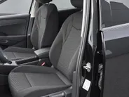 Volkswagen T-Roc Limited Edition 1.5 eTSI 116 PK 7 versn. DSG · Comfort Pakket · Achteruitrijcamera ·
