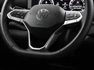 Volkswagen T-Roc Life First Edition 1.5 eTSI 116 PK 7 versn. DSG · Comfort Pakket · Trekhaak · Voorraad OUTLET · Prijs is inclusief inruilpremie ·