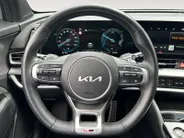 Kia Sportage 1.6 T-GDi Hybrid GT-PlusLine | Apple Carplay / Android Auto | Navigatiesysteem | Elektrisch verstelbare Voorstoelen | Bestuurdersstoel Met geheugen | Stoelverwarming + Stoelkoeling | Stuurverwarming | Elektrisch Bedienbaar Schuif / Kanteldak | Elektrisch 