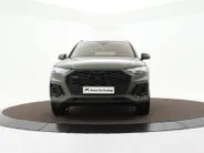 Audi Q5 Sportback 50 TFSIe 299pk S edition Competition · Camera · Inklap. Trekhaak · Matrix LED · Dodehoeksensor · Stuur- & Stoelverwarming · Elektrische stoelverstelling · Apple/Android Car Play · Garantie t/m 24-06-2030 of 100.000km