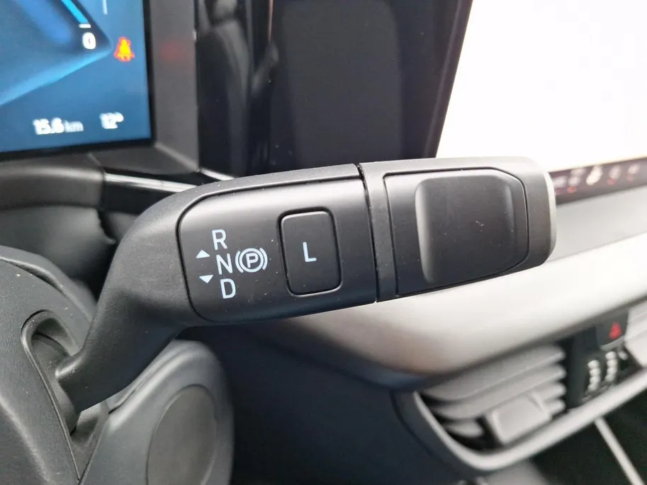 Ford E-Transit Cour. Trend 44 kWh | 0,99% Financial lease ! |Nieuw te bestellen | Trekhaak | Winterpack | Camera | Climate Control | Reservewiel | Apple Carplay&Android Auto | Parkeersensoren | Cruisecontrol |