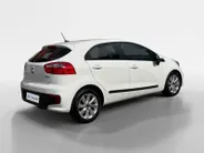 Kia Rio 1.2 CVVT ExecutiveLine Navigatie| Stoel verwarming| Camera| Lichtmetalen velgen| donker getint glas| Climate Control