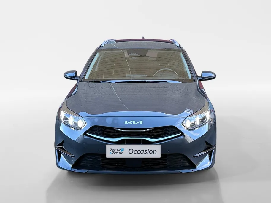 Kia Ceed Sportswagon 1.5 T-GDi DynamicLine 140 PK | Cruise Control Adaptief | Camera | Carplay | Navi | LM Velgen | 140 PK | Fabrieksgarantie 19-8-2031 +3x 1 jaar* | NAP
