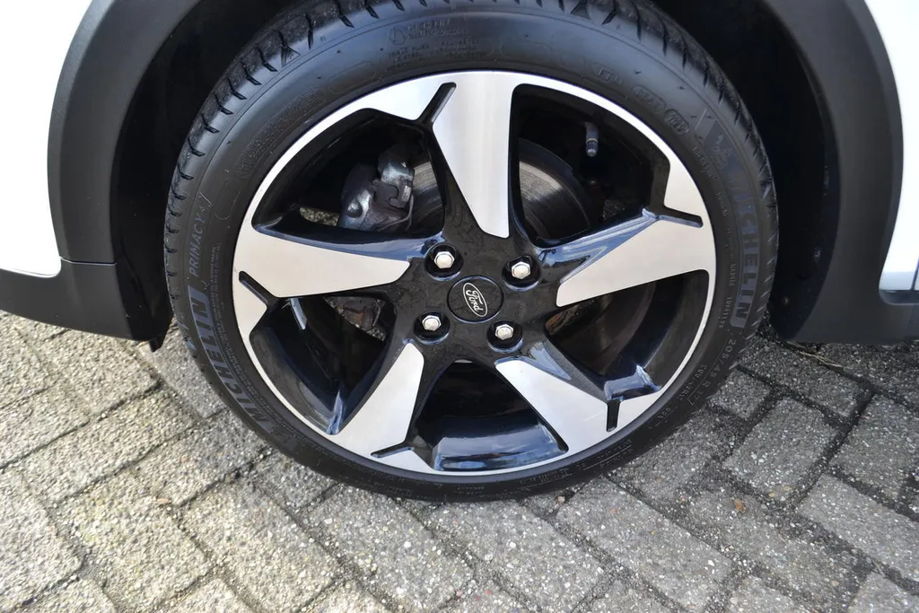 Ford Fiesta 1.0 ECOB. ACTIVE|CLIMA|17INCH|CARPLAY