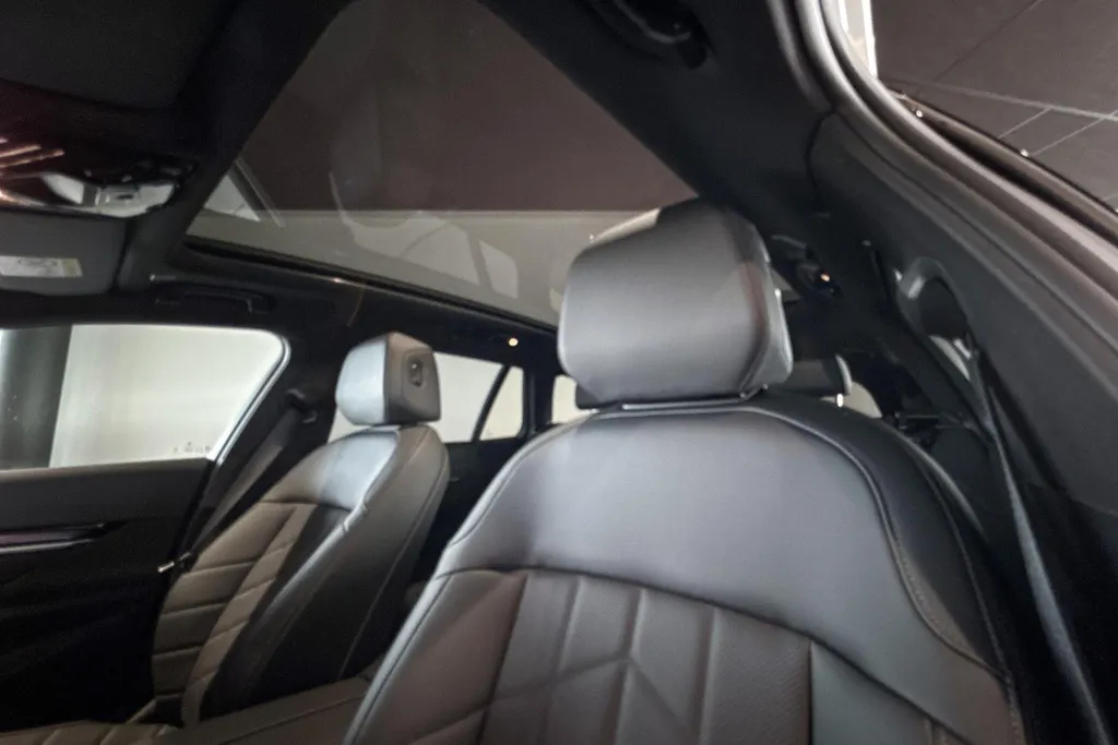 BMW 5 Serie Touring 550e xDrive