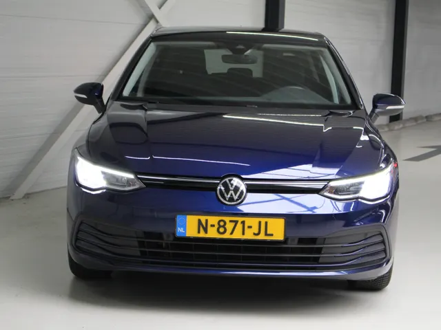 Volkswagen Golf 1.0 TSI Life Apple Carplay | Android Auto | PDC voor en achter | Cruise control