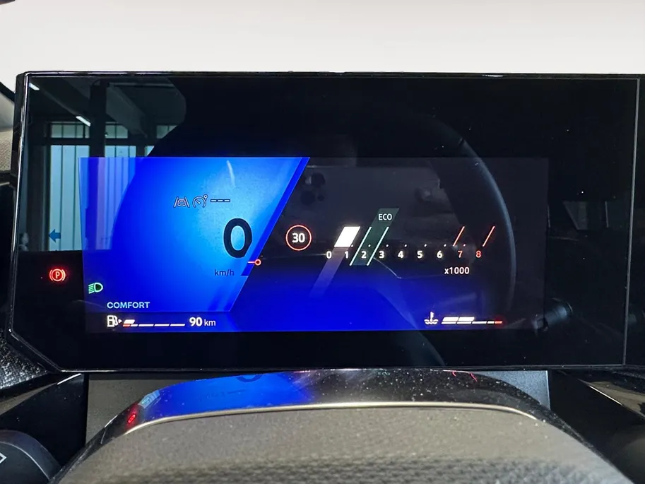 Renault Clio Techno | 1.800,- Euro Voorraadkorting | Camera | Climate Control﻿ | Draadloze oplader | 18 Inch velgen | Dode hoek Detectie | Sfeerverlichting