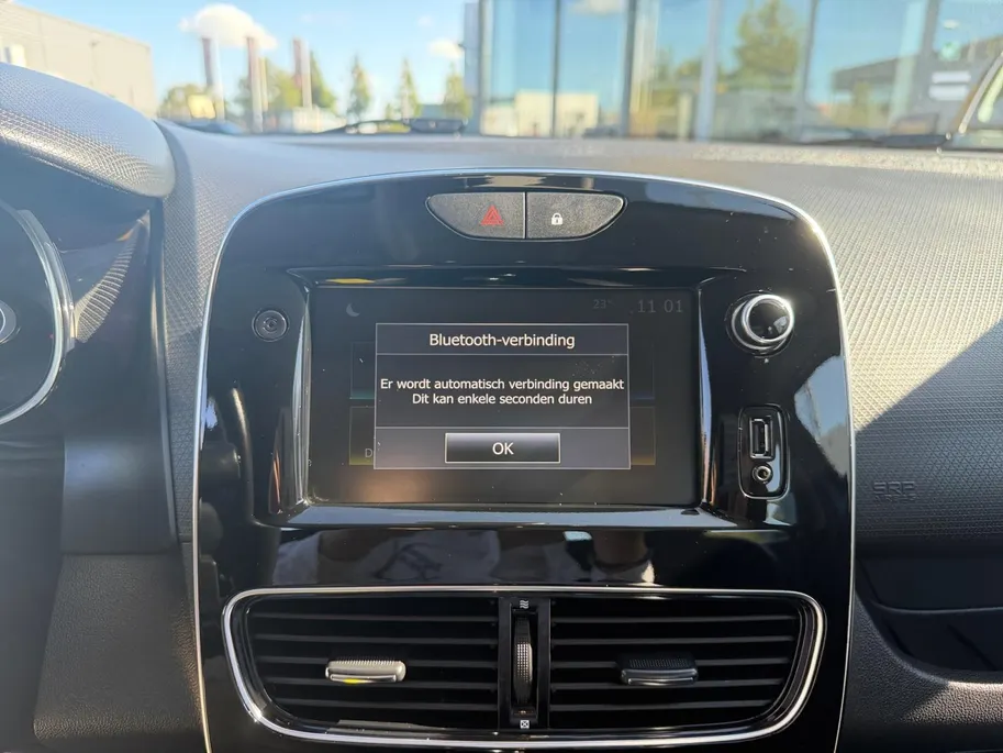 Renault Clio 0.9 TCe Intens | Bluetooth | Cruise & Climate Control | Parkeersensoren | Navigatie | LMV | Onderhoudshistorie | 12 Maanden BOVAG Garantie