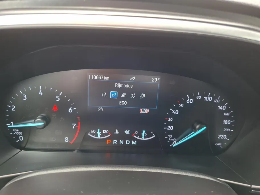 Ford Focus Wagon 1.5 EcoBoost Active Business 150PK Automaat | 1500kg Trekgewicht | Trekhaak | Climate Control | Navigatie | Parkeersensoren | Cruise Control | Keyless Entry