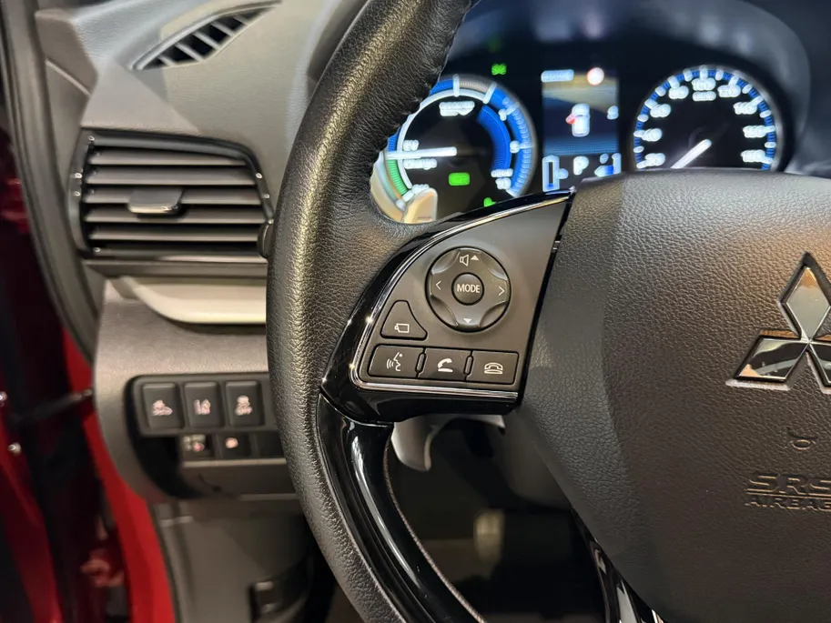 Mitsubishi Eclipse Cross 2.4 PHEV Instyle leder interieur