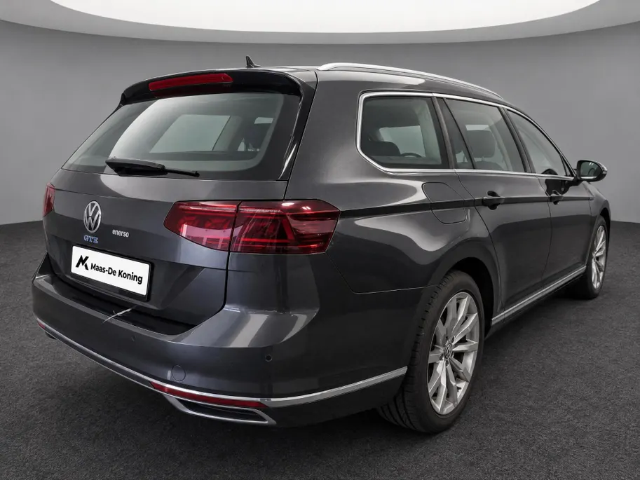 Volkswagen Passat Variant 1.4 TSI 218pk PHEV GTE Business · Apple/Android Car Play · Camera · Wegklapbare Trekhaak · Stoelverwarming · Elek. Achterklep · 18'' Inch ·
