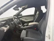 Ford Capri Premium Extended Range RWD 77 kWh | NL auto | DEMO | Adapt. Cruise control | BLIS | Elektrische achterklep | Elek. verstelbare bestuurdersstoel en passagiersstoel | Winter pack | 360 graden camera | Parkeersensoren voor en achter | Bovag garantie |