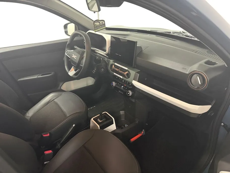 Dacia Spring Extreme 65 26.8 kWh AIRCO NAVIGATIE APPLE CARPLAY/ANDROID AUTO CRUISE CONTROL ACHTERRUIT RIJ CAMERA PARKEERSENSOREN VOOR/ACHTER DEALER ONDERHOUDEN