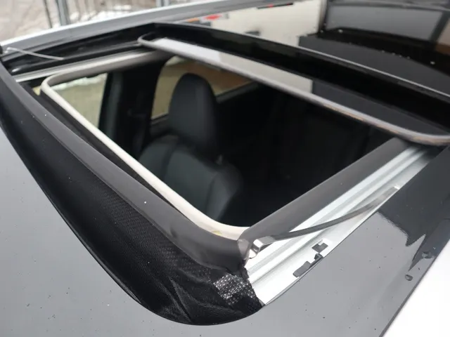 Mitsubishi Outlander 2.4 PHEV Instyle Trekhaak | Panodak | Adaptive Cruise | All Seas