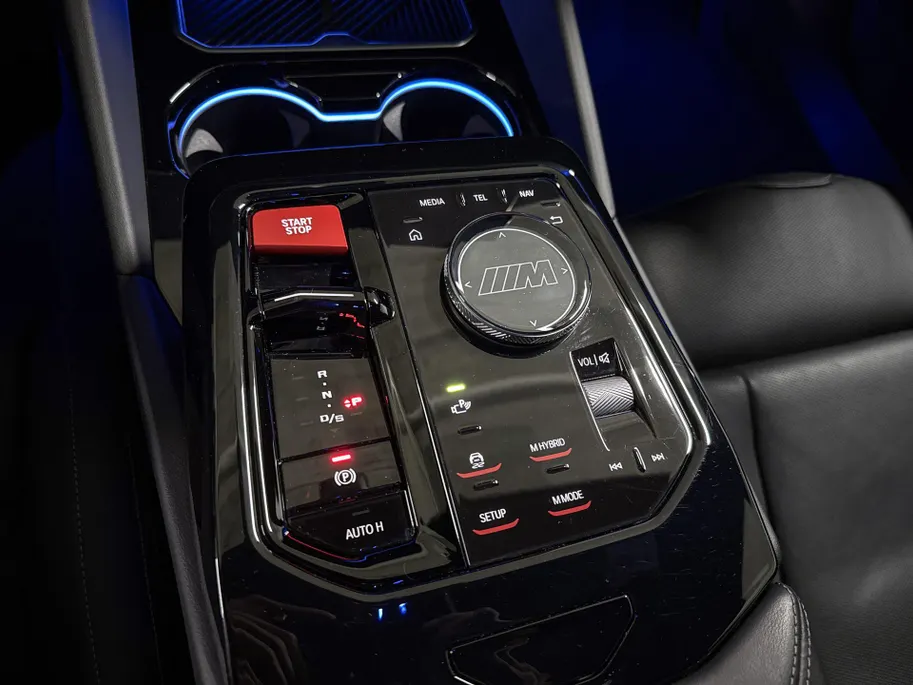 BMW M5 Sedan M5