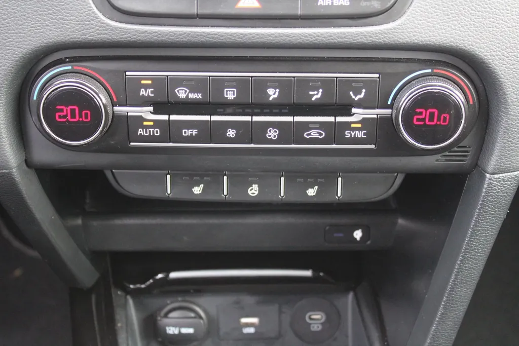 Kia Ceed Sportswagon 1.0 T-GDi DynamicPlusLine | Airco | Cruise | Camera | Navi | 16' LM |