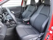 Mazda 2 Hybrid 1.5 Agile | Comfort pakket | CarPlay | Camera | Stuur-/stoelverwarming | Cruise adapt. | 15' LM |
