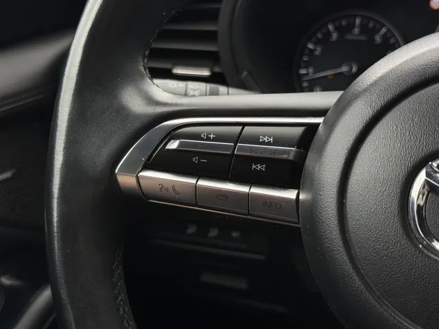 Mazda 3 2.0 SA-X Comfort Bose
