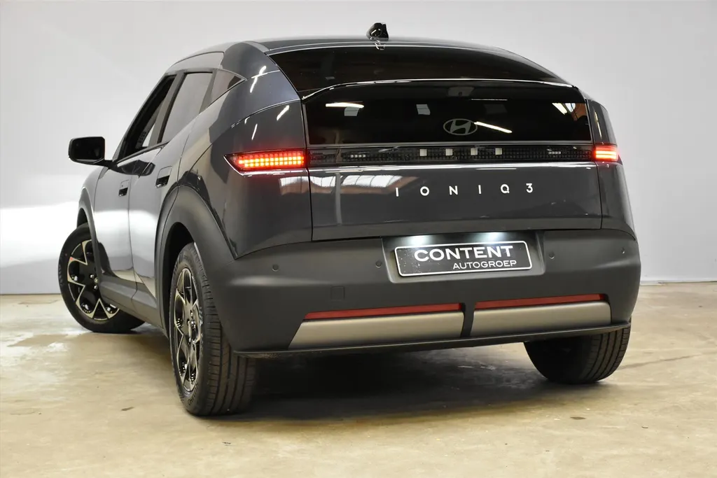 Hyundai IONIQ 3 42 kWh 147pk Vision I 750,= introductie voordeel