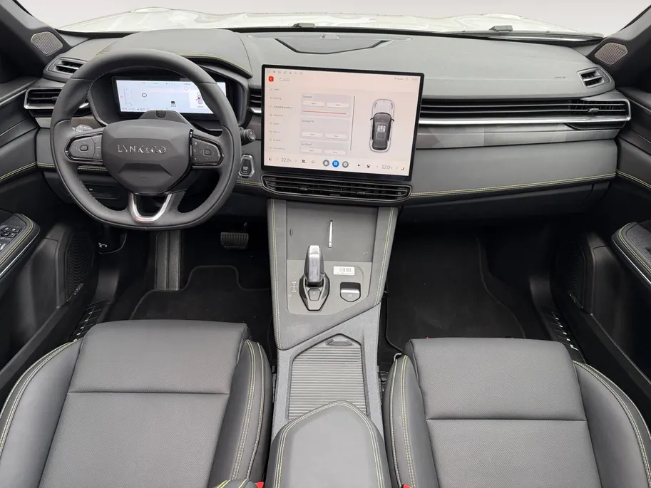 Lynk & Co 01 1.5 More |Schuif-kanteldak| Navigatie| 360 graden camera |Stoel/stuurverwarming| Lederen bekleding|