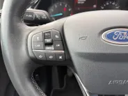 Ford Fiesta 1.0 EcoBoost Titanium |Apple Carplay/Android Auto| Trekhaak| Voorrutverwarming| 12 maanden Bovag garantie|