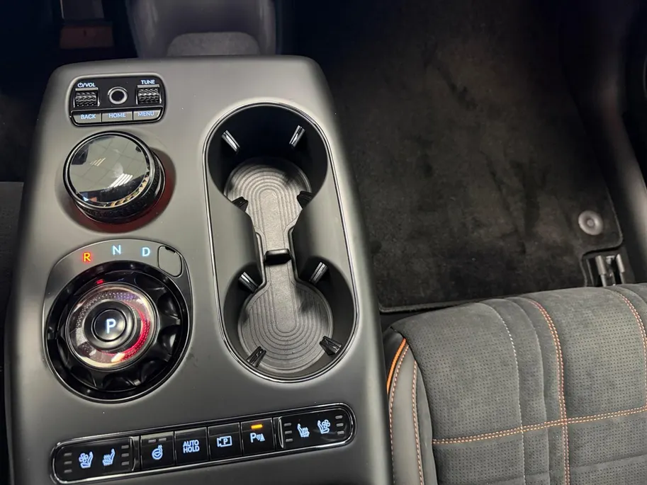 Genesis GV60 MAGMA | 84 KWH | HIGH PERFORMANCE | 4WD |