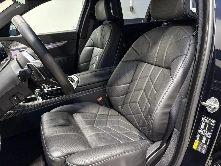 BMW i7 M70 xDrive 106 kWh