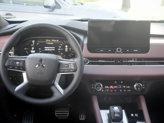 Mitsubishi Outlander 2.4 PHEV Instyle+