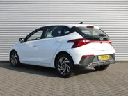 Hyundai i20 1.2 MPI Comfort | BTW Auto | Stuur-/stoelverwarming | Camera | Navi | Apple Carplay | Android Auto | Cruise | 16' LM | All seasons | Airco |