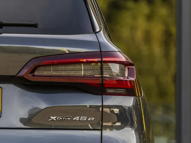 BMW X5 xDrive45e High Executive M-Sport / panoramadak / massage / stoelverkoeling