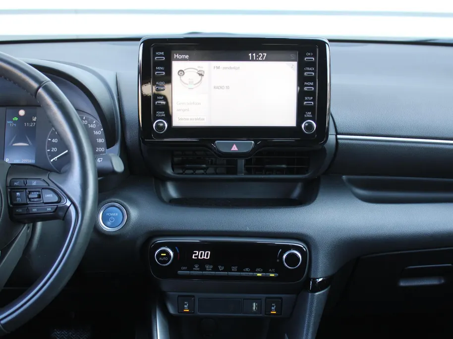 Mazda 2 Hybrid 1.5 Agile | Stuur-/stoelverwarming | Camera | 15' LM | Cruise adapt. | Airco |