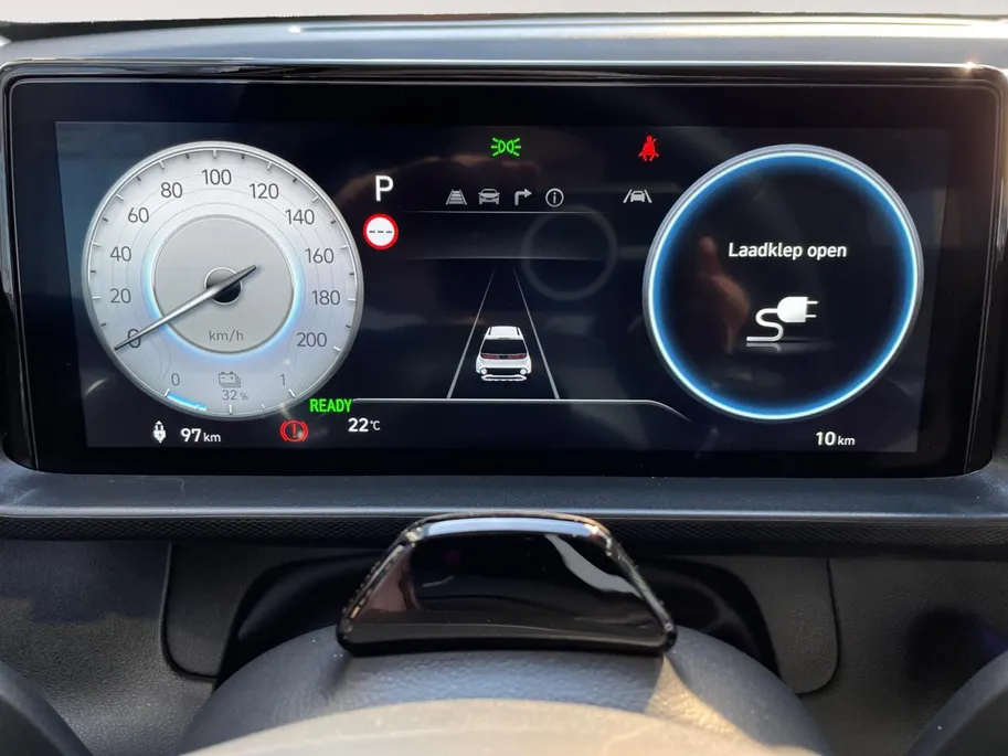 Hyundai Inster Evolve 49 kWh | Nieuw | Uit voorraad leverbaar | Zeer compleet | 360 km range | 360 graden camera | Hyundai Rotterdam - Noord |