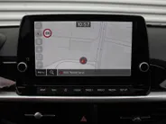 Kia Picanto 1.0 DPI GT-Line | Stuur-/stoelverwarming | Schuifdak | Camera | Dodehoek detectie | Telefoonlader | Clima | Navi | 16' LM | LED | Cruise |