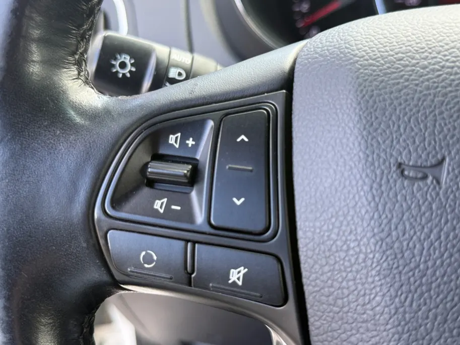 Kia Rio 1.2 CVVT ExecutiveLine | Camera |