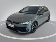Volkswagen Golf 1.5 eTSI 150pk DSG R-Line · Apple/Android Car Play · Trekhaak ·  Camera + Parkeersensoren · Stoelverwarming · Garantie t/m 24-09-2030 of 100000km.