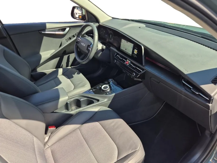 Kia Niro 1.6 GDi Hybrid DynamicLine | Cruise Control | Crimate Control | Camera | Navigatie | LM Velgen | Parkeersensoren |