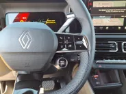 Renault 5 comfort range iconic cinq 52 kWh Renault 5 E-TECH Electric Iconic 150 PK Comfort Range nu met 1.600,- voorraad korting