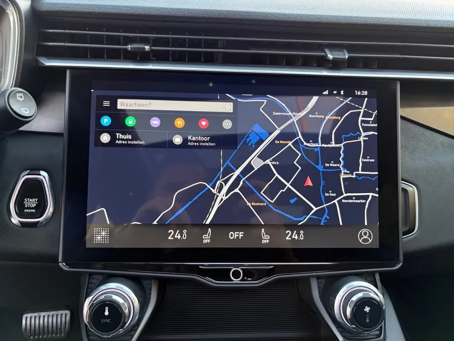 Lynk & Co 01 1.5 | Adaptieve Cruise Control | Stoelverwarming | Schuif/Kantel Dak |  | Elek. Achterklep | Lichtmetalen Velgen |