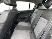 Opel Corsa 1.4-16V Cosmo | Cruise | Lichtmetaal | park sensoren |