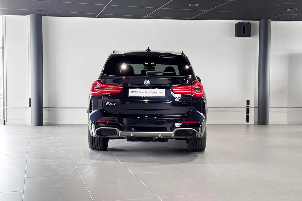 BMW iX3 High Executive 80 kWh