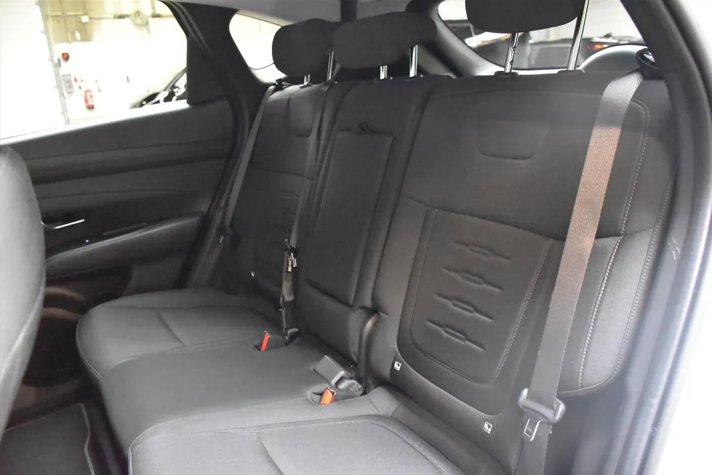 Hyundai Tucson 1.6 T-GDi PHEV I Nw model I Clima I Navi I PDC V+A