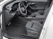 Audi Q6 e-tron S edition performance 100 kWh 306pk · Panoramadak · 360 Camera · Wegklapbare Trekhaak · Elek. Voorstoel · 21'' Inch · Garantie t/m 11-05-2031 of 100.000km