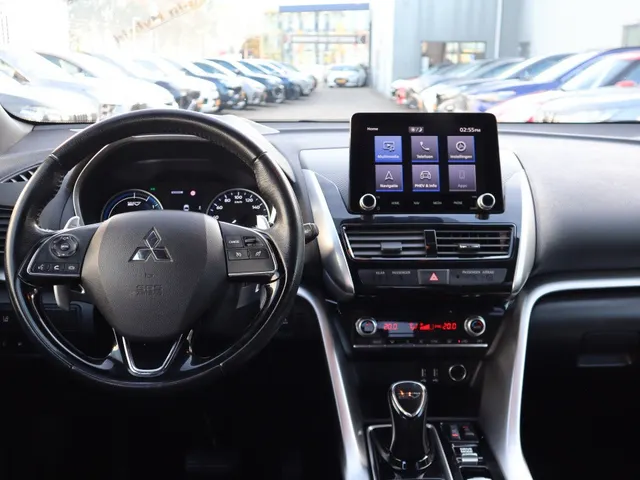Mitsubishi Eclipse Cross 2.4 PHEV Intense+ Trekhaak | Standkachel | Carplay