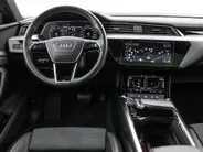 Audi e-tron 55 408pk Quattro S edition 95 kWh · SOH 97% · Panoramadak · Camera · Luchtvering · Elek. Achterklep · 20'' Inch ·