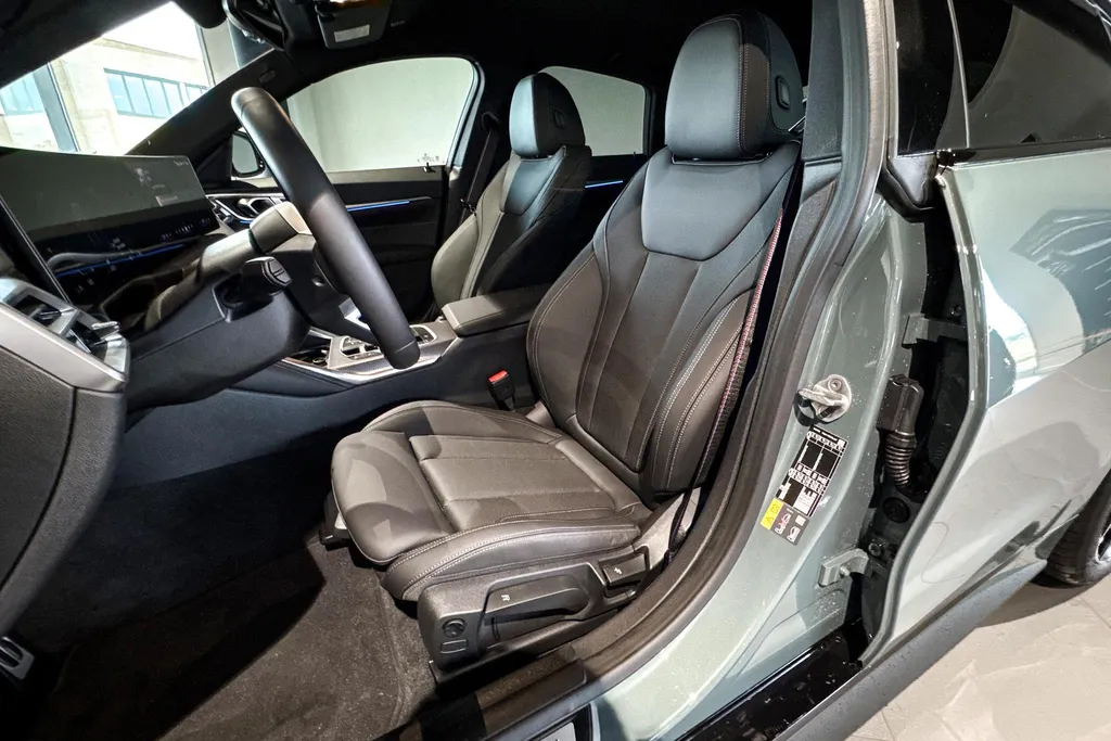 BMW i4 eDrive40