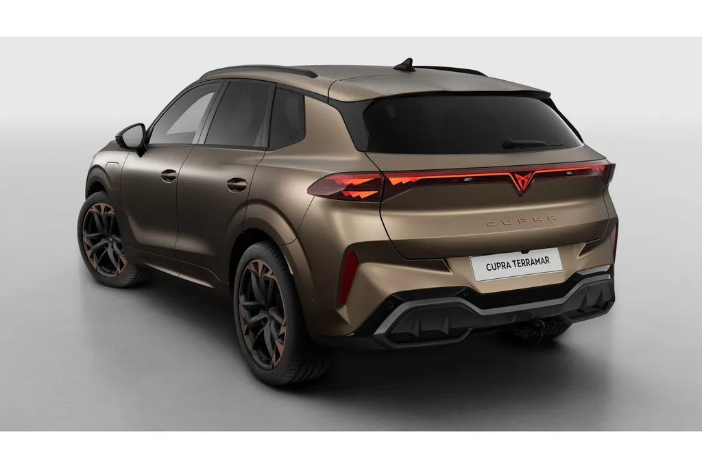CUPRA Terramar Business | 360 graden camera | Achteruitrijcamera | Draadloze Apple CarPlay™, Android Auto™