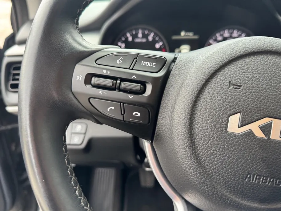 Kia Stonic 1.0T MHEV DynamicLine | Airco | Camera | Cruise Control | LM Velgen | Apple Carplay & Android Auto |