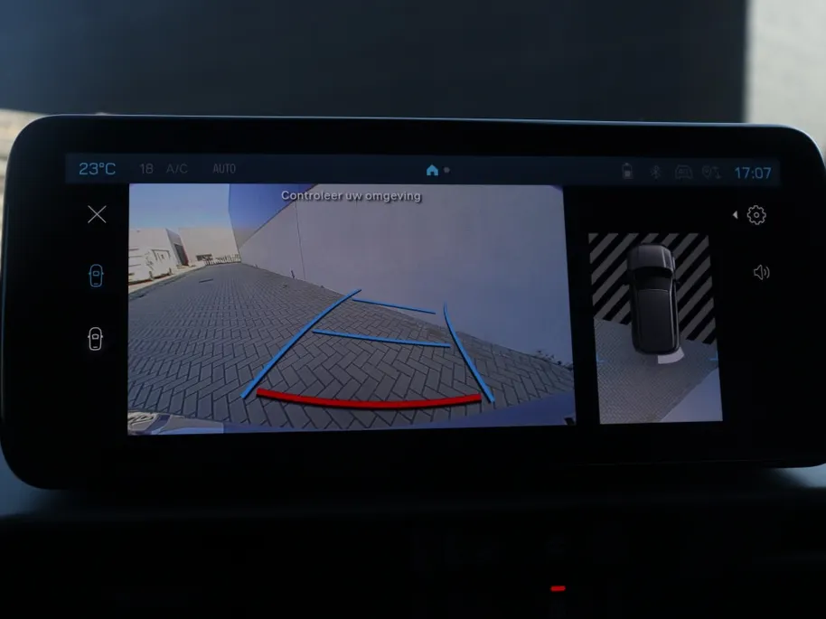 Jeep Avenger Summit 54kWh | Carplay | Camera | Winter | 18'